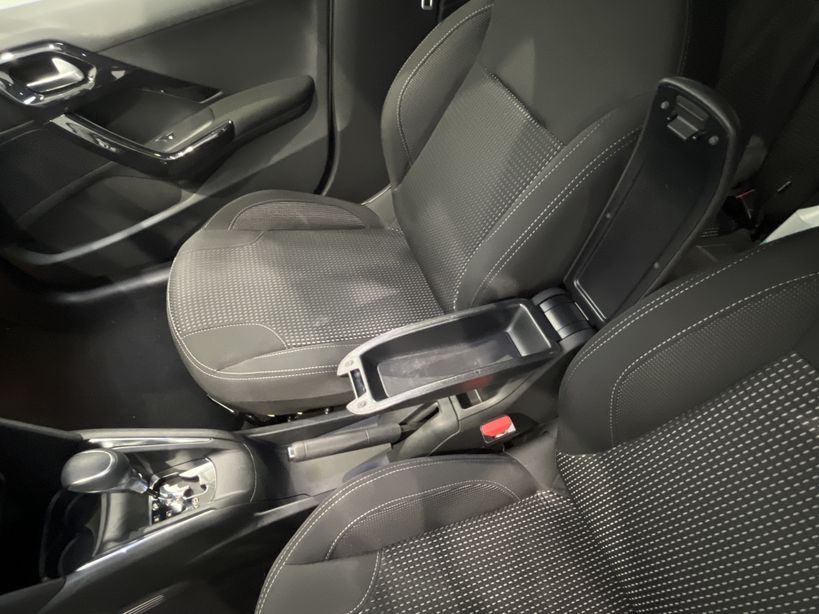 PEUGEOT 208 BUSINESS 2019 - Photo n°18