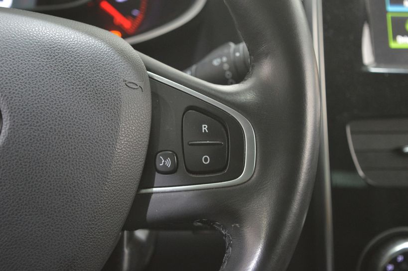 RENAULT CLIO IV 2016 - Photo n°12