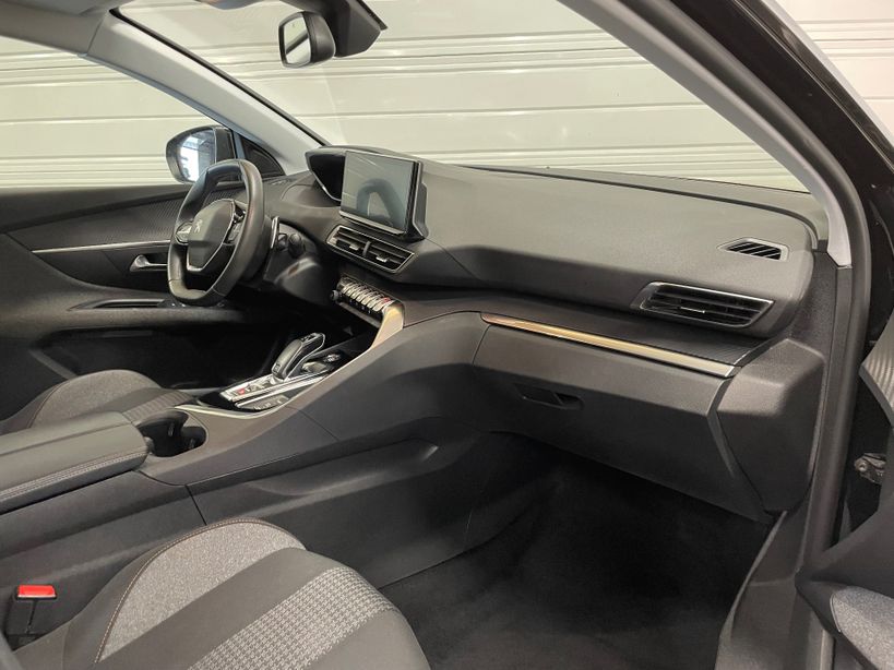 PEUGEOT 3008 2022 - Photo n°10