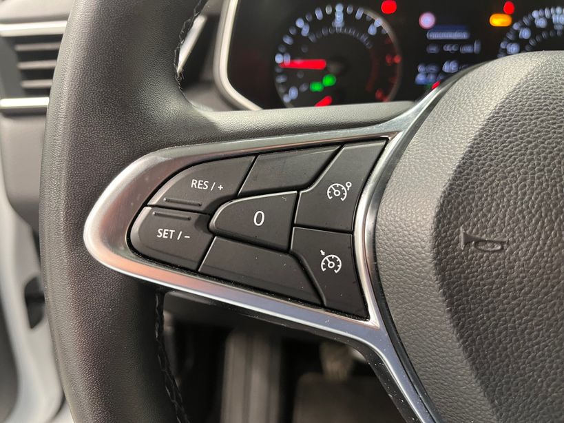 RENAULT CLIO V 2021 - Photo n°12