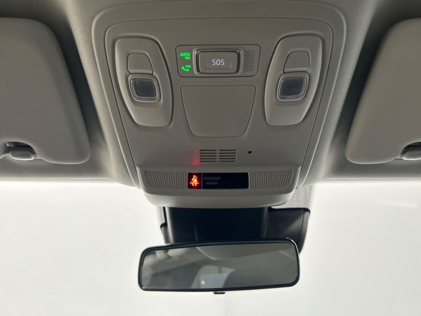 RENAULT MEGANE IV BERLINE 2023 - Photo n°22