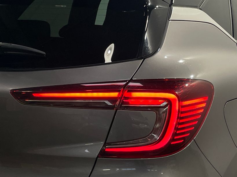 RENAULT CAPTUR 2021 - Photo n°8