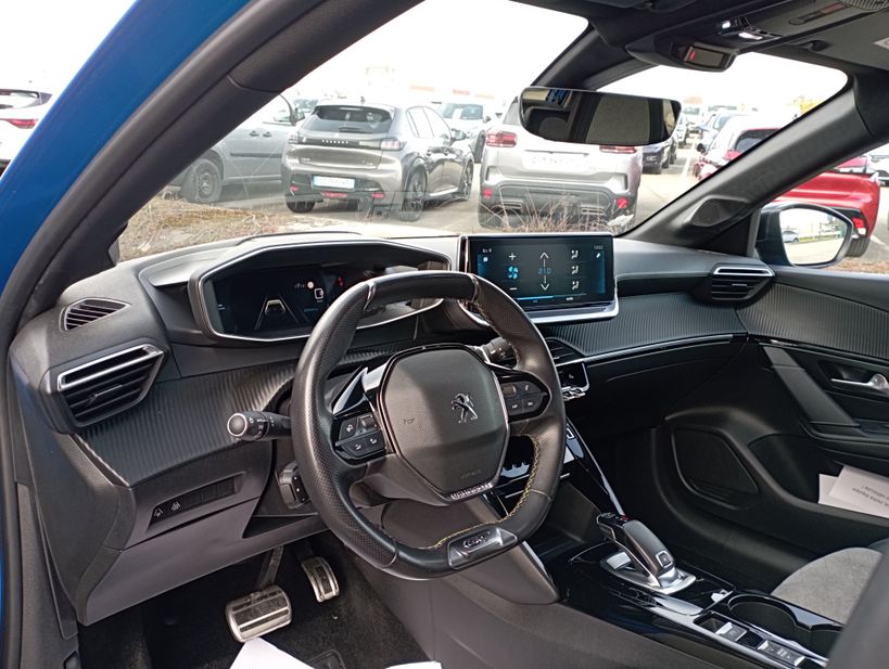 PEUGEOT 208 2021 - Photo n°9