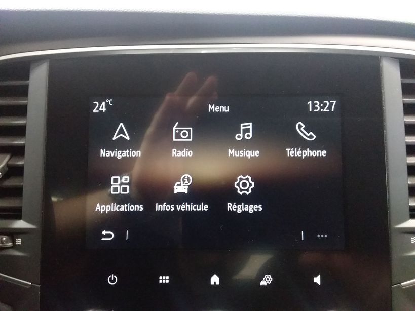 RENAULT MEGANE IV BERLINE 2023 - Photo n°16