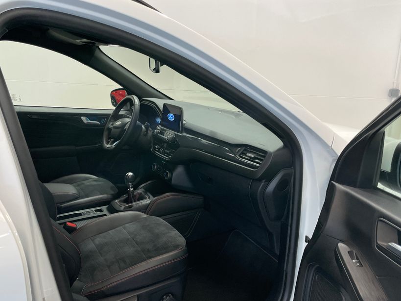 FORD KUGA 2022 - Photo n°7