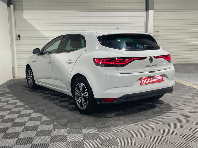 RENAULT MEGANE IV BERLINE 2022 - Photo n°7