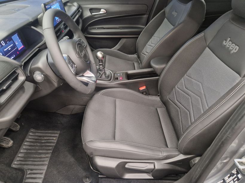 JEEP AVENGER 2025 - Photo n°10