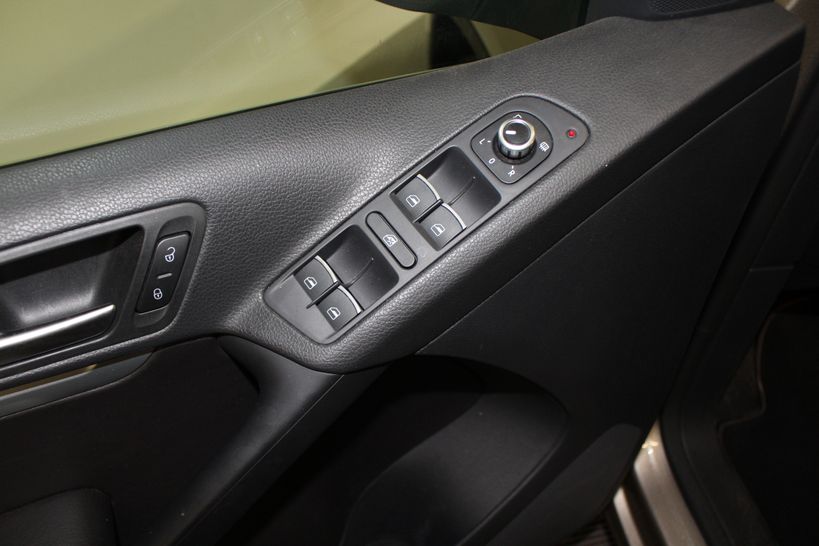 VOLKSWAGEN TIGUAN 2014 - Photo n°10
