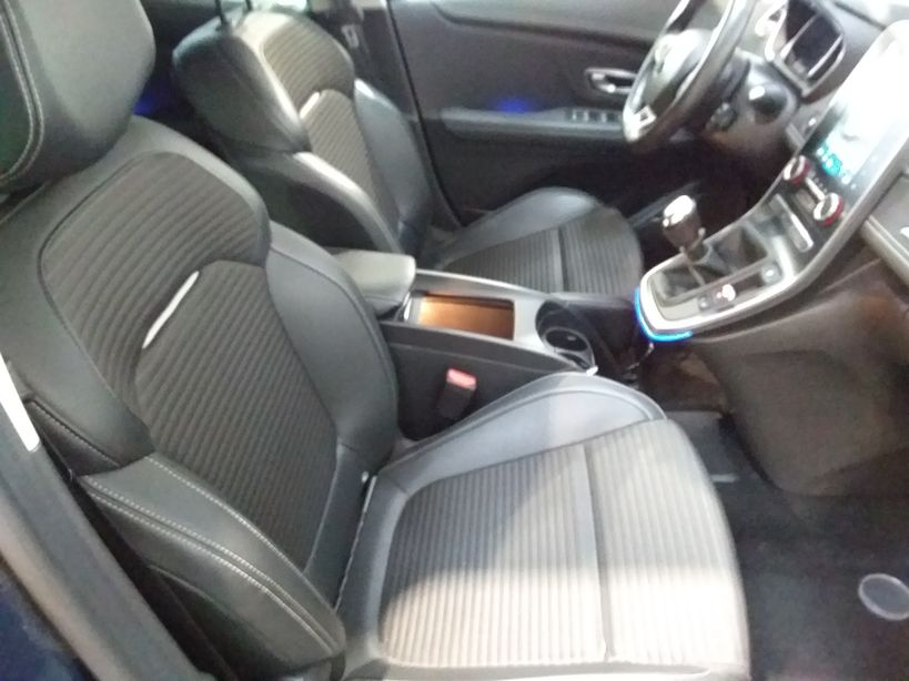 RENAULT SCENIC IV 2018 - Photo n°26