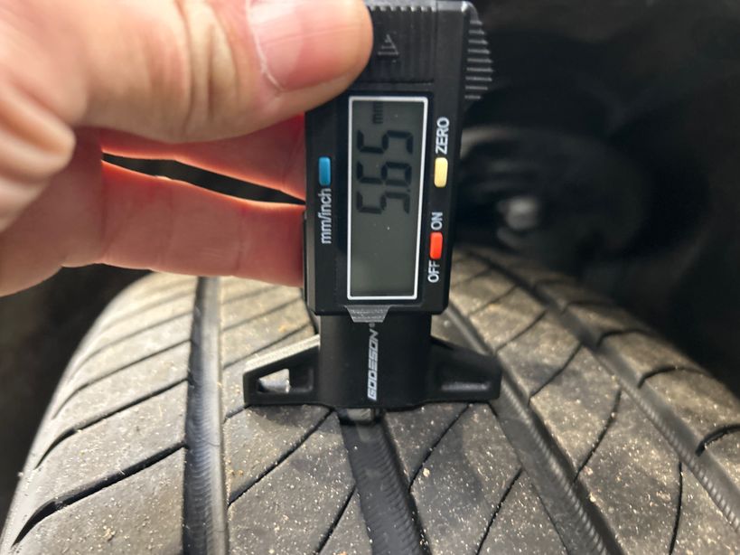 RENAULT MEGANE IV BERLINE 2023 - Photo n°7