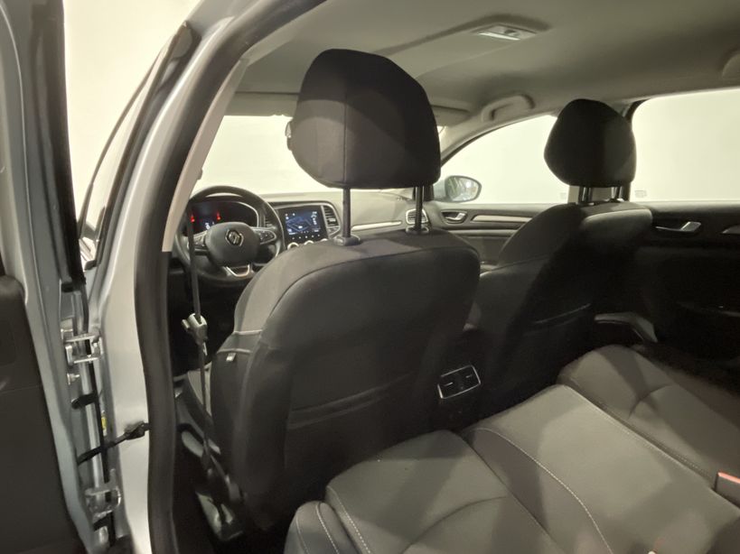 RENAULT MEGANE IV BERLINE 2021 - Photo n°36