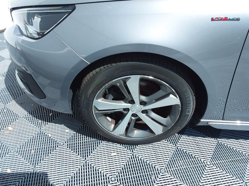 PEUGEOT 308 2017 - Photo n°5