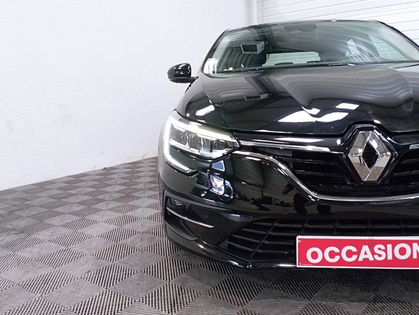 RENAULT MEGANE IV BERLINE 2021 - Photo n°4