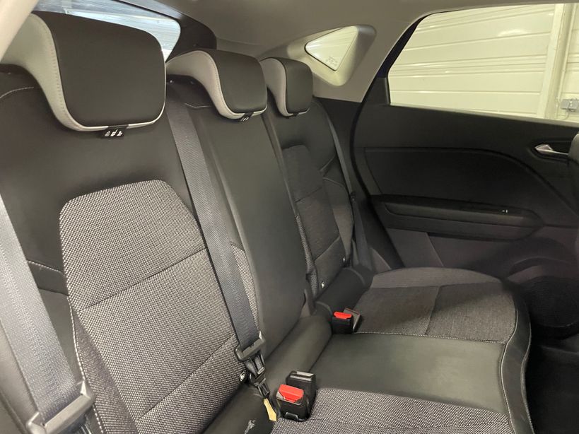 RENAULT CAPTUR 2021 - Photo n°12