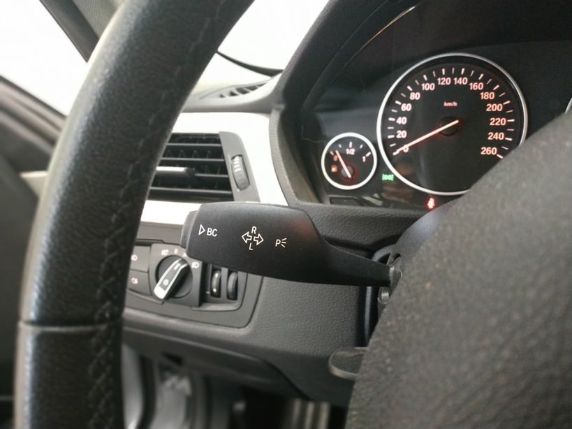BMW SERIE 3 F30 LCI 2015 - Photo n°26