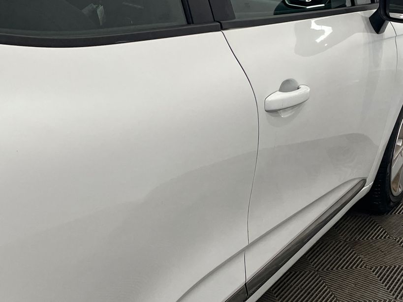 RENAULT CLIO V 2021 - Photo n°5