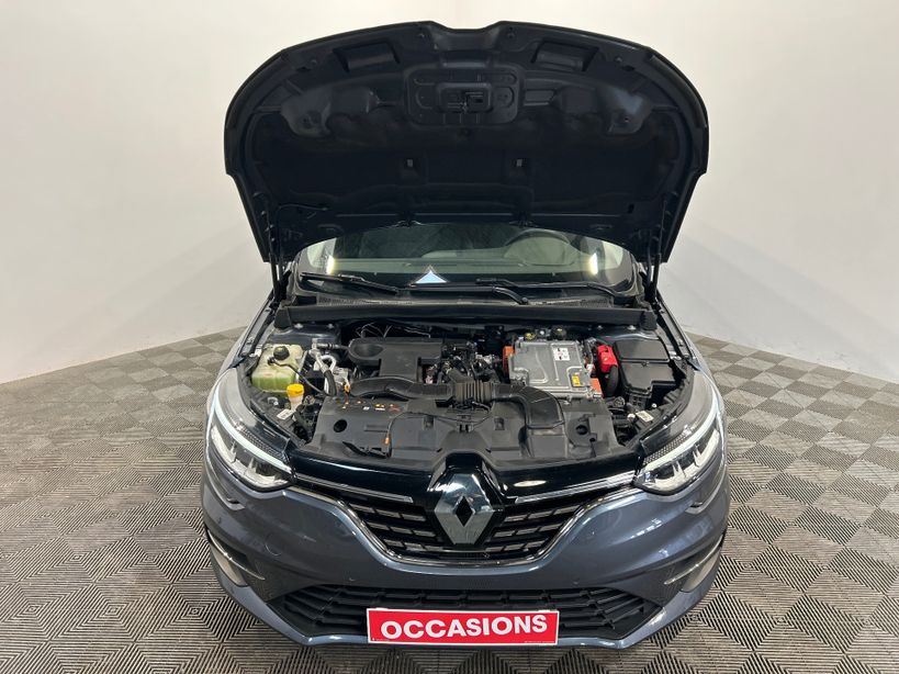 RENAULT MEGANE IV BERLINE 2023 - Photo n°4