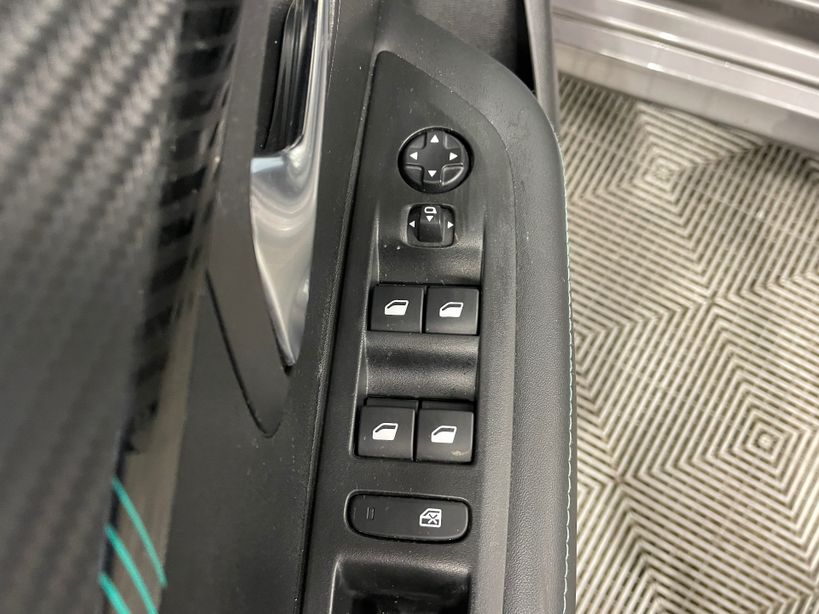 PEUGEOT 208 2023 - Photo n°10