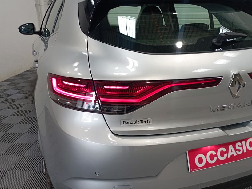 RENAULT MEGANE IV BERLINE 2021 - Photo n°8