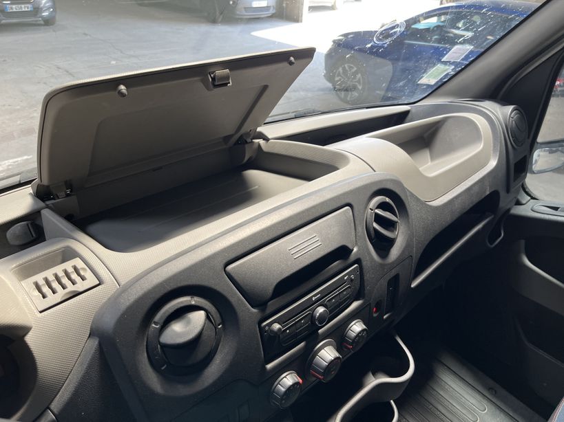 RENAULT MASTER FOURGON 2017 - Photo n°15