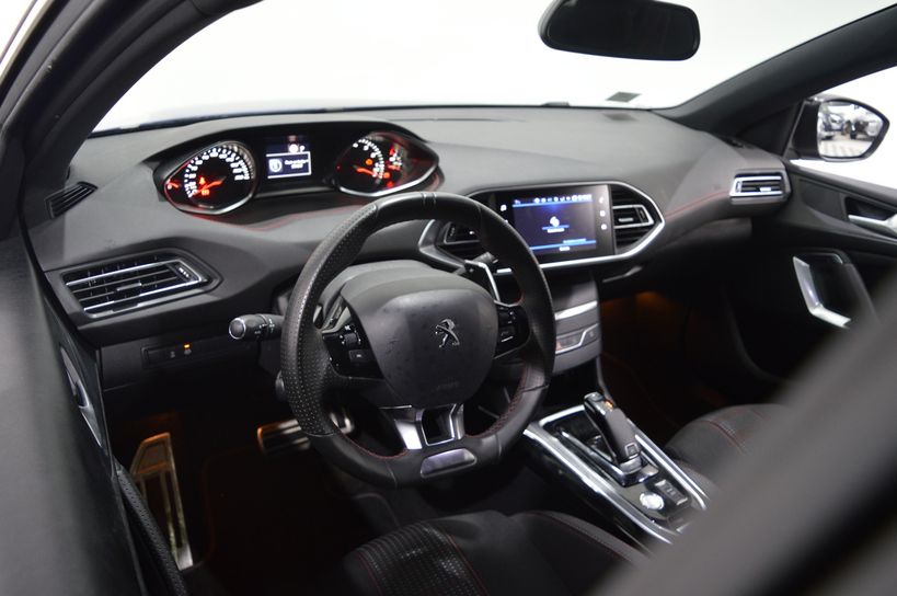 PEUGEOT 308 2020 - Photo n°9