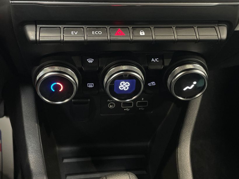 RENAULT CLIO V 2023 - Photo n°16