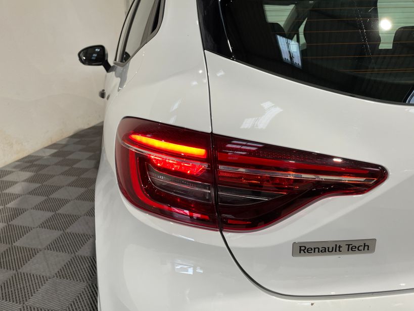 RENAULT CLIO V 2021 - Photo n°8