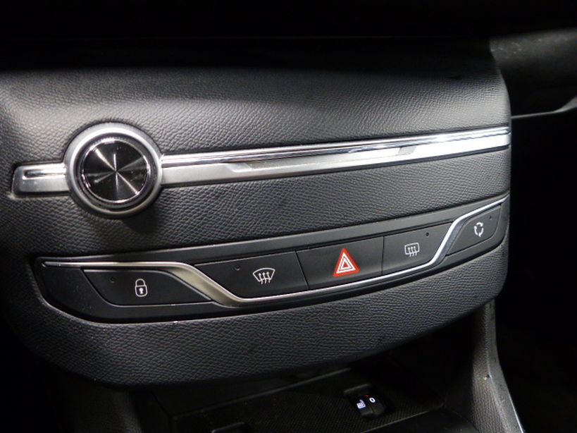 PEUGEOT 308 SW 2020 - Photo n°25