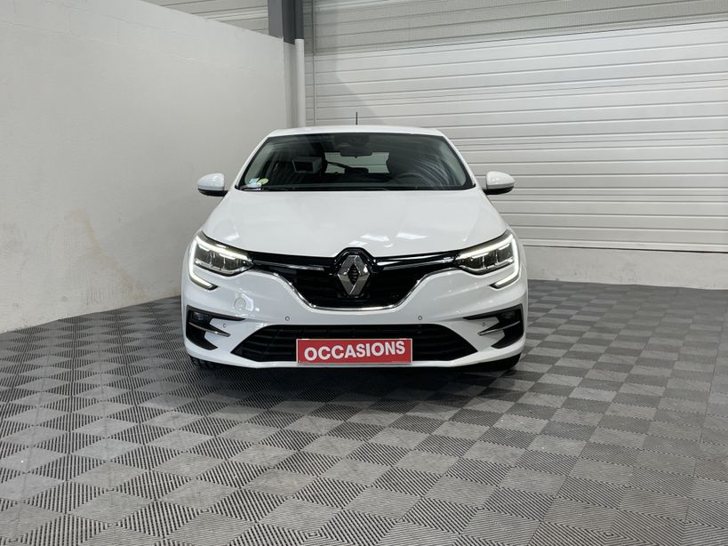 RENAULT MEGANE IV BERLINE 2021 - Photo n°2