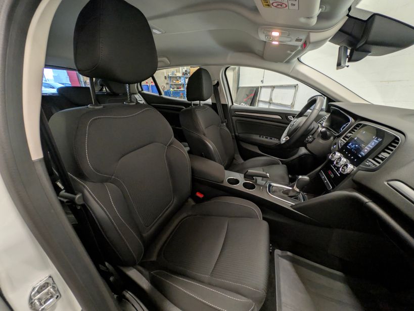 RENAULT MEGANE IV BERLINE 2021 - Photo n°21
