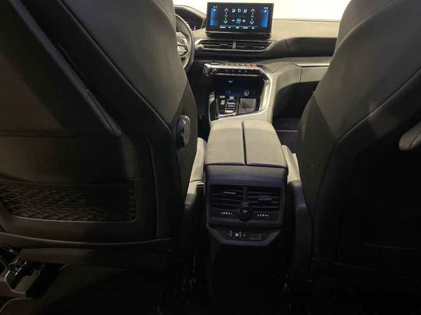 PEUGEOT 5008 2023 - Photo n°45