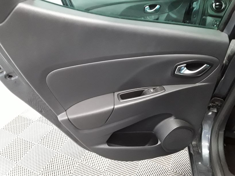 RENAULT CLIO IV 2018 - Photo n°11