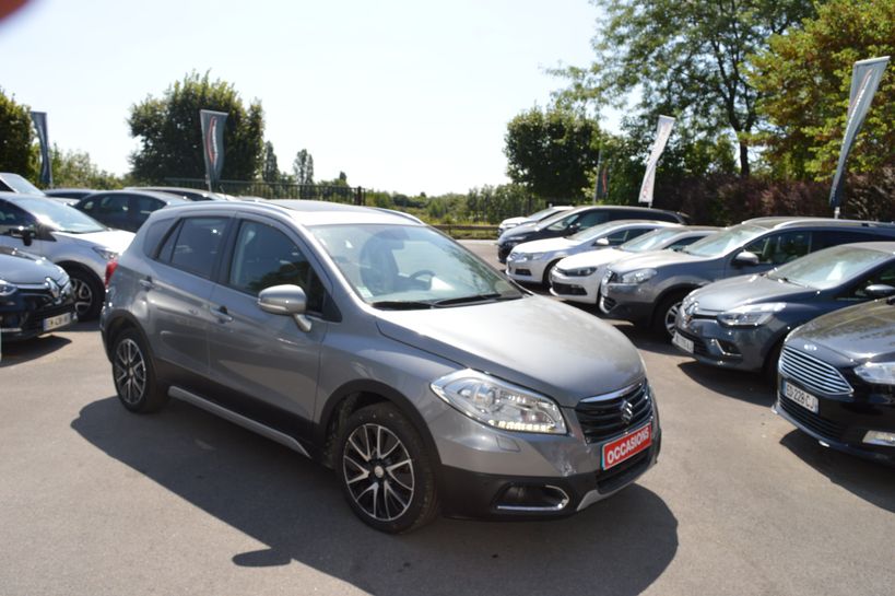 SUZUKI SX4 S-CROSS 2015 - Photo n°44