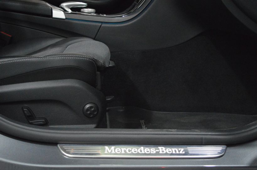 MERCEDES CLASSE C 2017 - Photo n°25