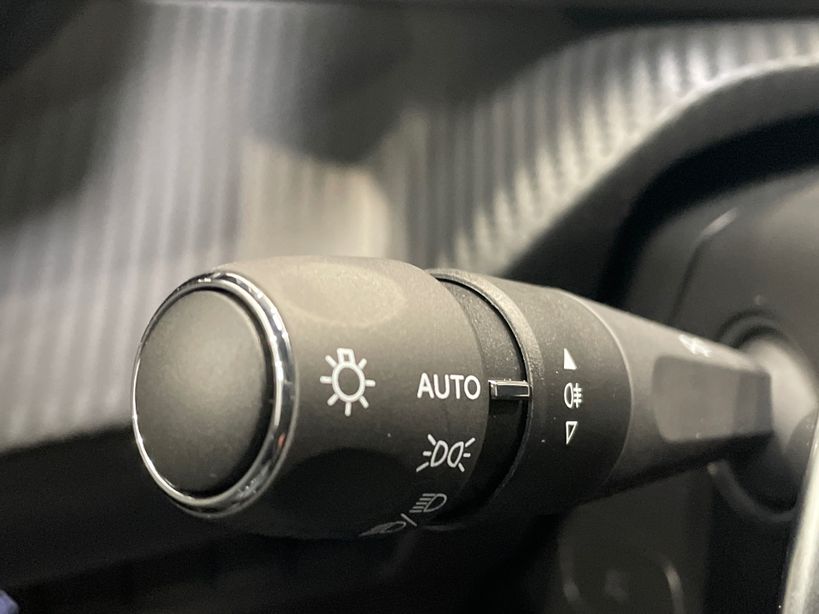 PEUGEOT 208 2024 - Photo n°32