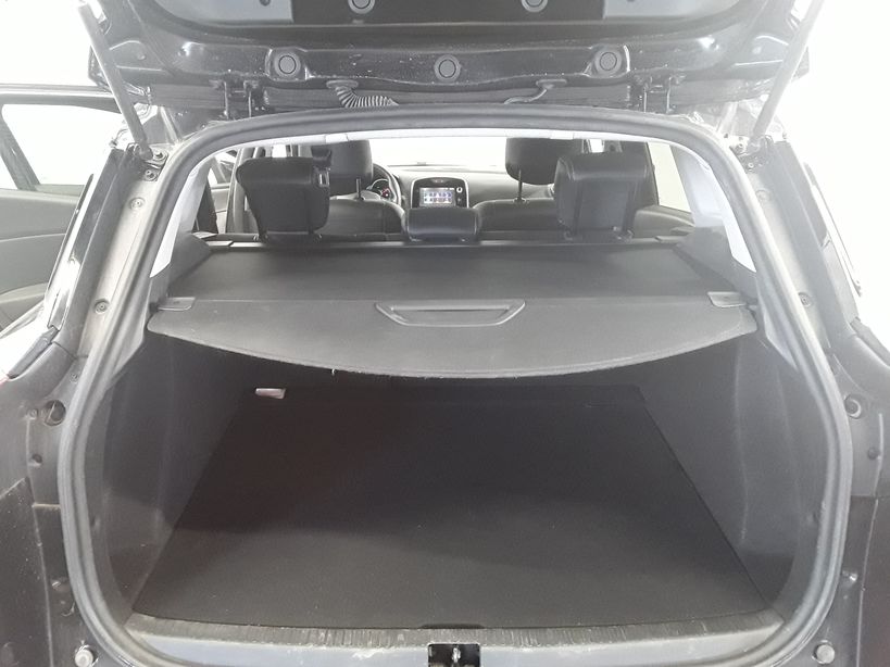 RENAULT CLIO IV ESTATE 2018 - Photo n°19