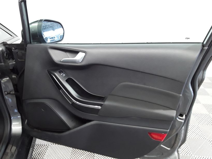 FORD FIESTA 2019 - Photo n°8