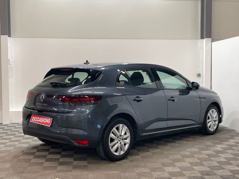 RENAULT MEGANE IV BERLINE 2023 - Photo n°4