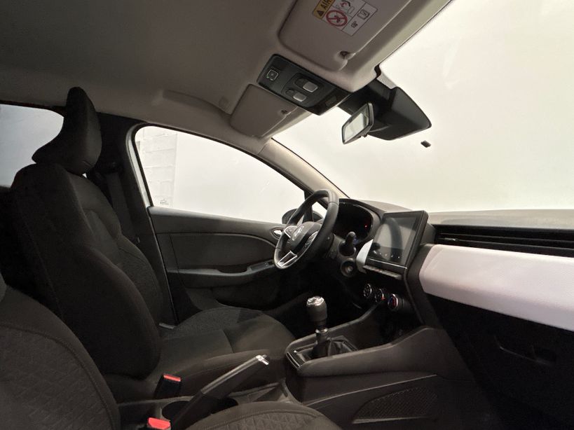 RENAULT CLIO V 2023 - Photo n°17