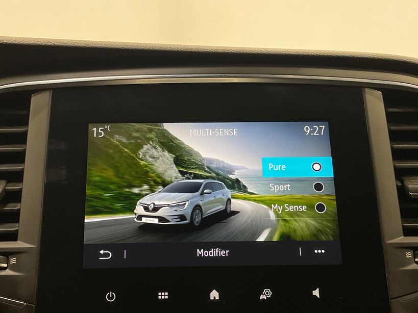 RENAULT MEGANE IV ESTATE 2021 - Photo n°12