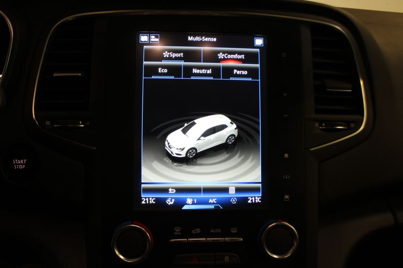 RENAULT MEGANE IV BERLINE 2019 - Photo n°25