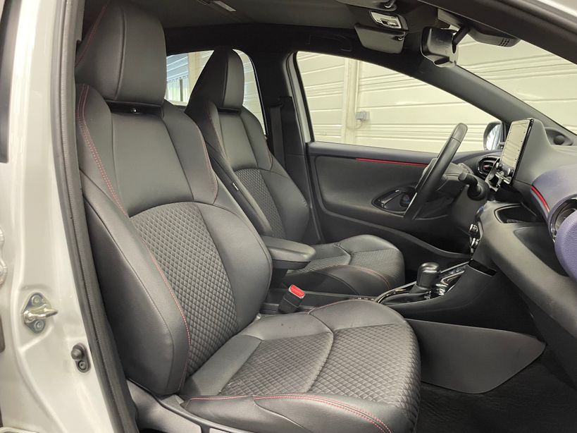TOYOTA YARIS HYBRIDE MY20 2022 - Photo n°11