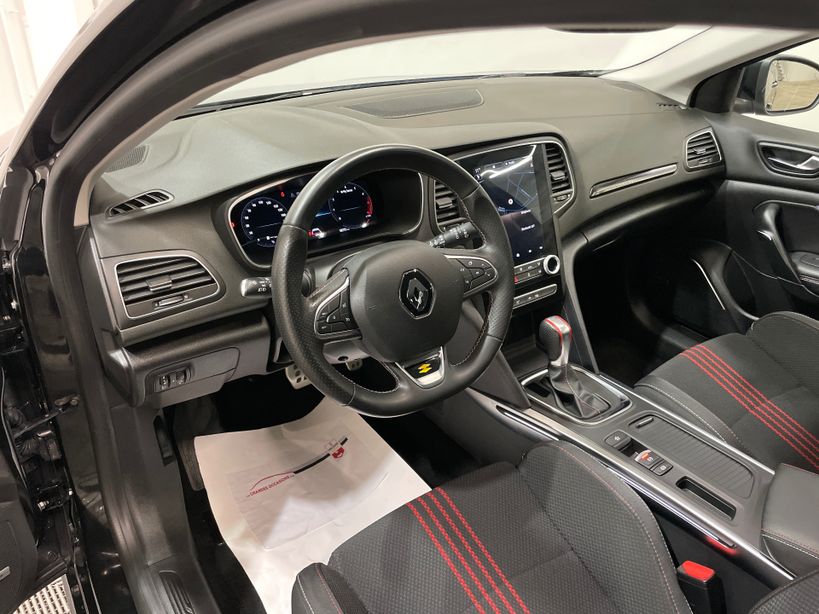 RENAULT MEGANE IV ESTATE 2022 - Photo n°13