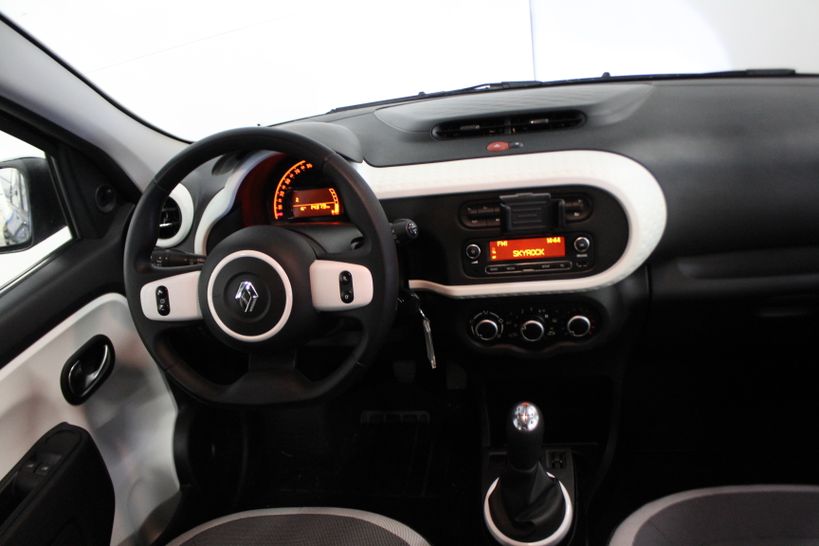 RENAULT TWINGO III 2019 - Photo n°8