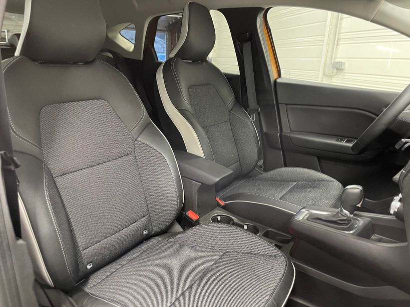 RENAULT CAPTUR 2022 - Photo n°11