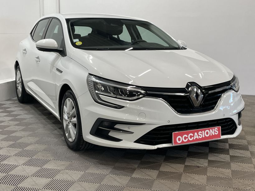 RENAULT MEGANE IV BERLINE 2021 - Photo n°3