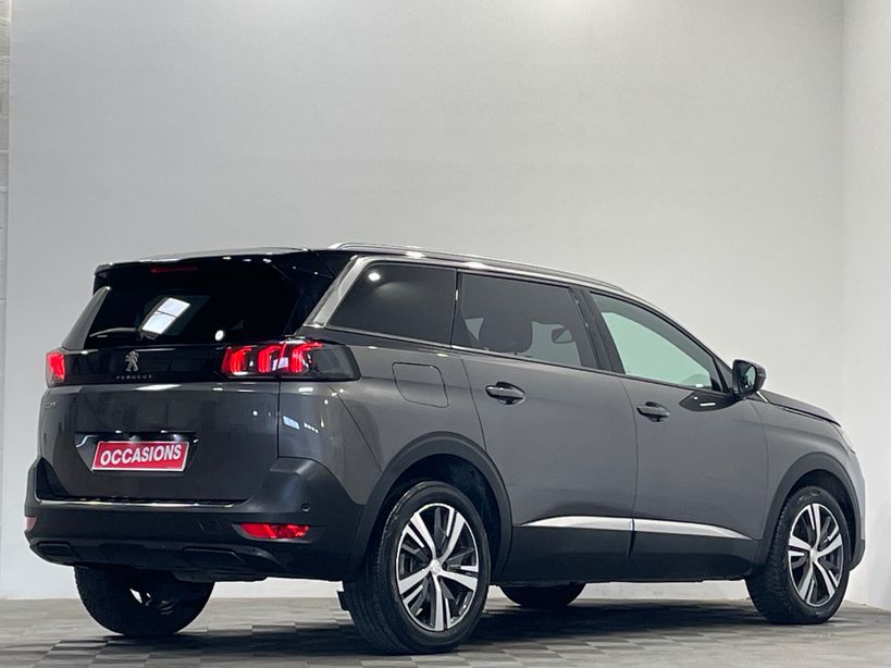 PEUGEOT 5008 2023 - Photo n°3