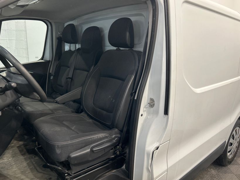 RENAULT TRAFIC FOURGON 2021 - Photo n°9