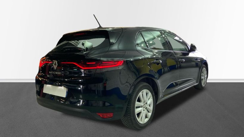 RENAULT MEGANE IV BERLINE 2022 - Photo n°5
