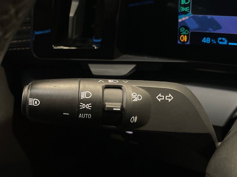 RENAULT MEGANE E TECH 2023 - Photo n°29